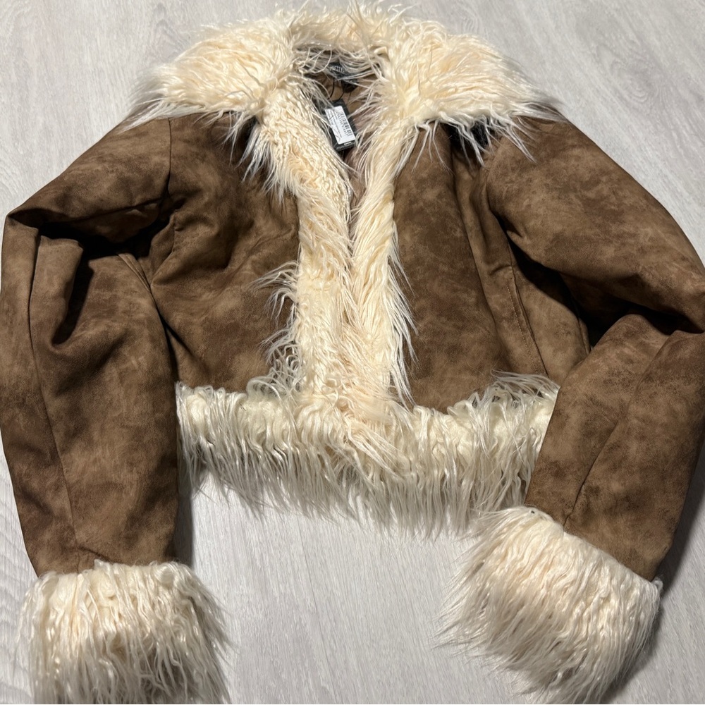 PrettyLittleThing Chocolate Jacket with Cream Faux Fur